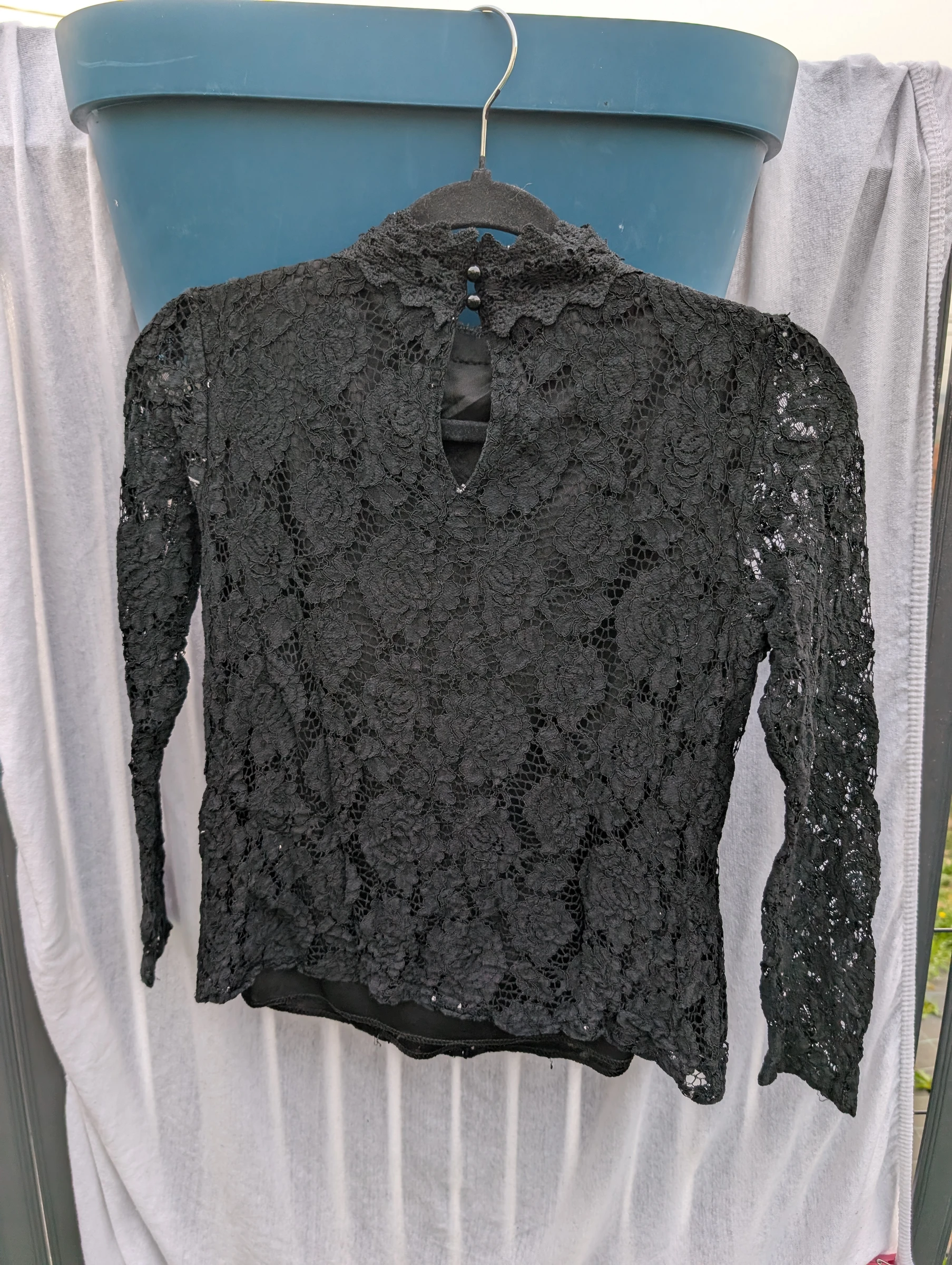 Little black top with lace – photo 2